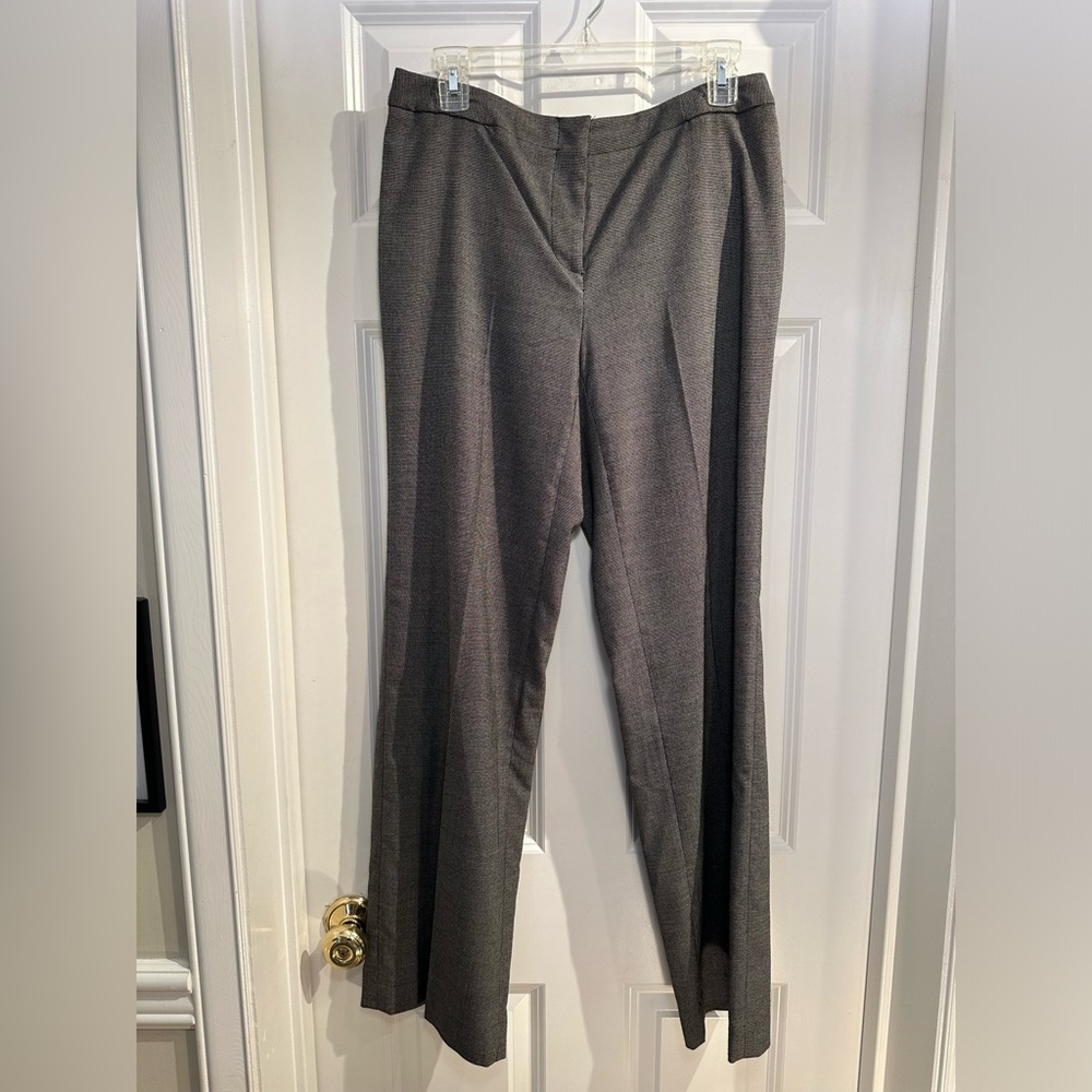 Ellen Tracy size 4, women’s trousers, grey